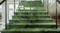 Лестница из оникса Verde (Верде)